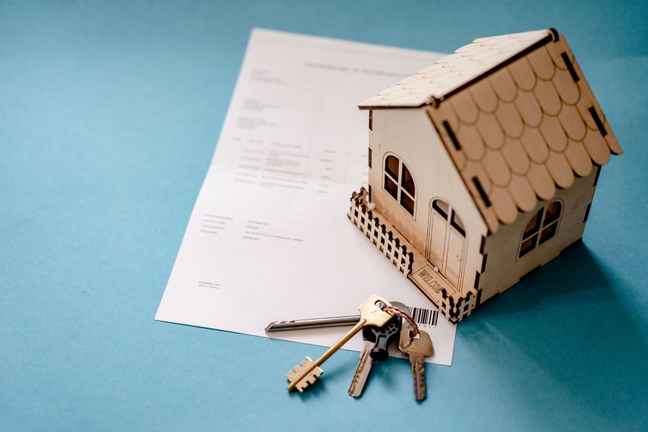 Estate planning with house model for legal and family appraisal uses