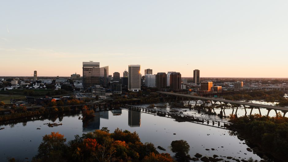 Sioux Falls South Dakota skyline with business district