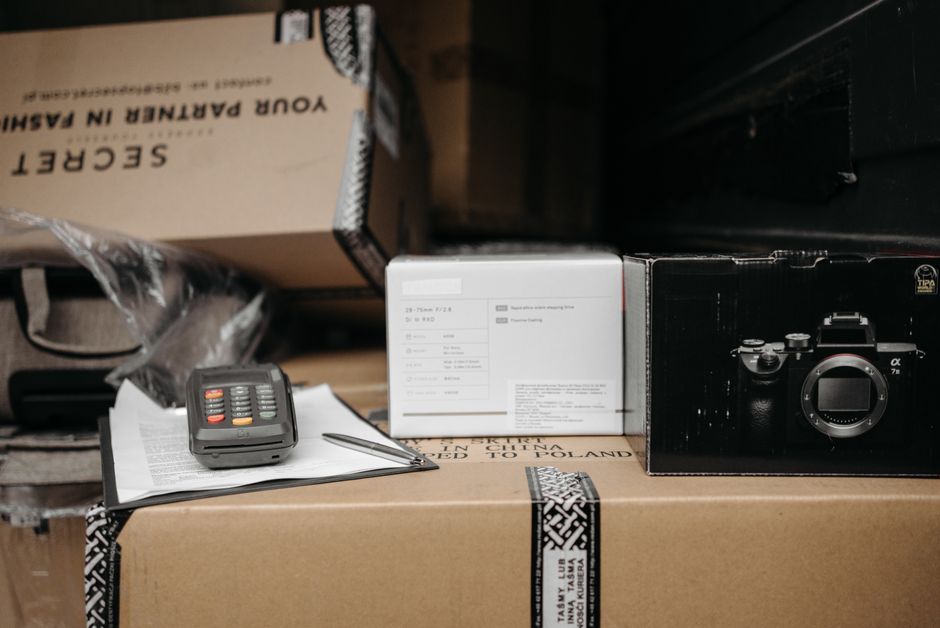 IT equipment boxes and cybersecurity product packaging