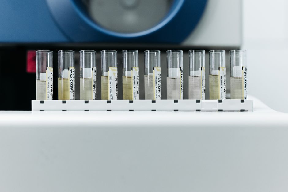 Samples labeled and tracked in a medical pathology laboratory