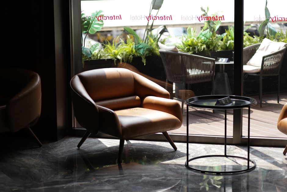Furniture installation in hotel lobby