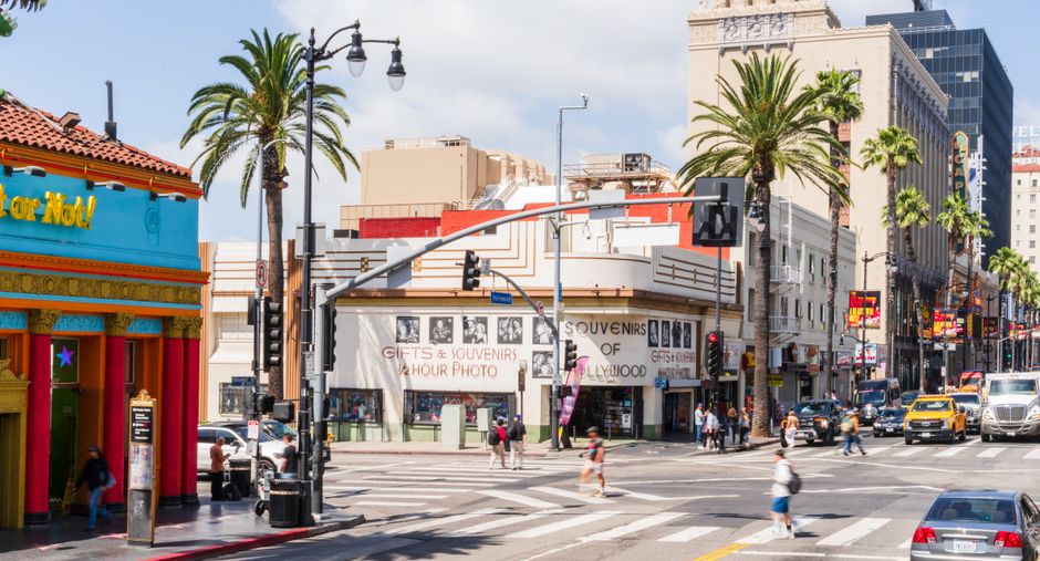 Hollywood souvenir shop exterior with customers