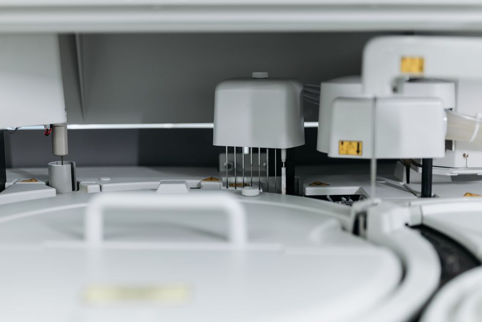 Scientific instruments used for gut microbiome analysis