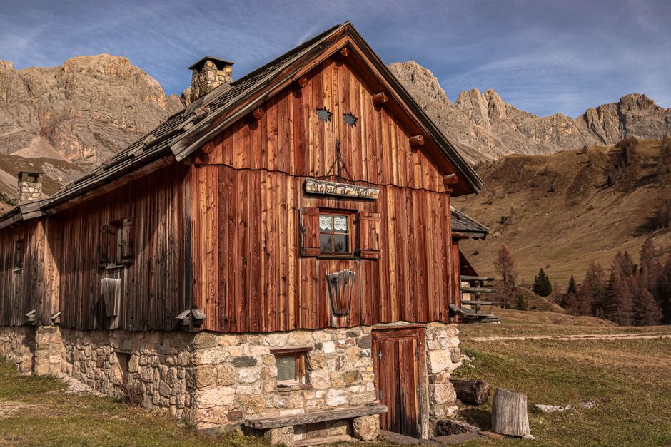 Interior of a rustic cabin in the Rocky Mountains