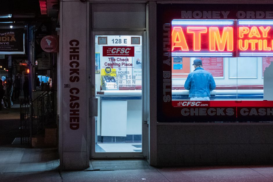 Check cashing service in action