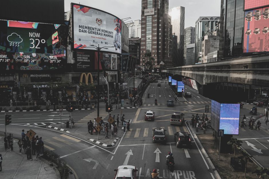 Digital billboard with changing advertisements